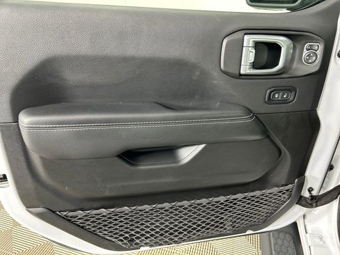 Used 2023 Jeep Wrangler Unlimited Sahara w/ Cold Weather Group image 11