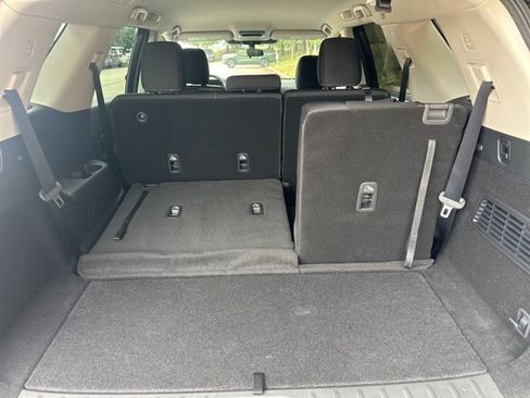 New 2025 Nissan Pathfinder SV w/ Black Appearance Package image 26