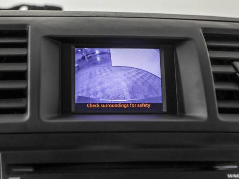 Used 2012 Toyota Highlander SE w/ Tow Pkg image 7