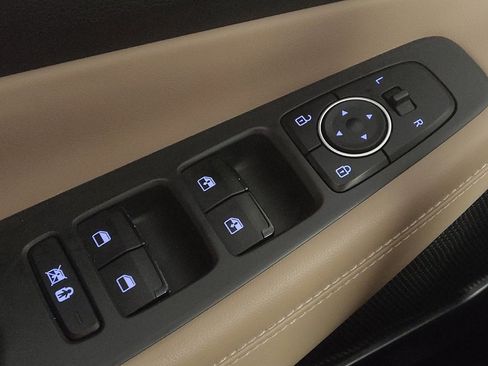 Used 2019 Hyundai Santa Fe FWD image 27