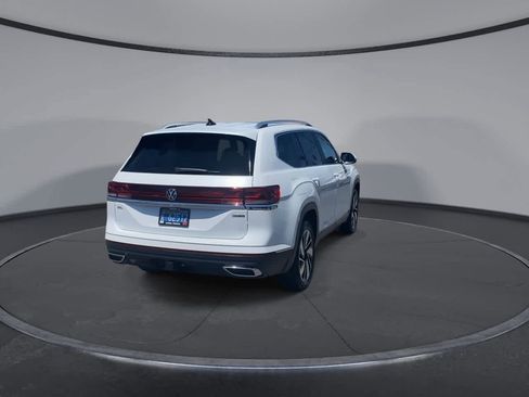 Used 2024 Volkswagen Atlas SEL AWD/4WD image 9