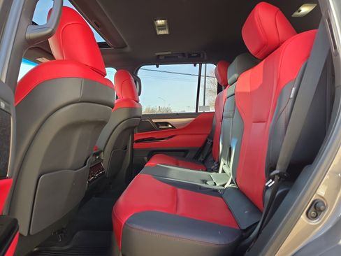 Used 2024 Lexus LX 600 F Sport image 13