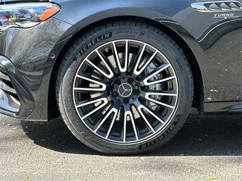 New 2026 Mercedes-Benz E 53 AMG e 4MATIC Sedan image 8