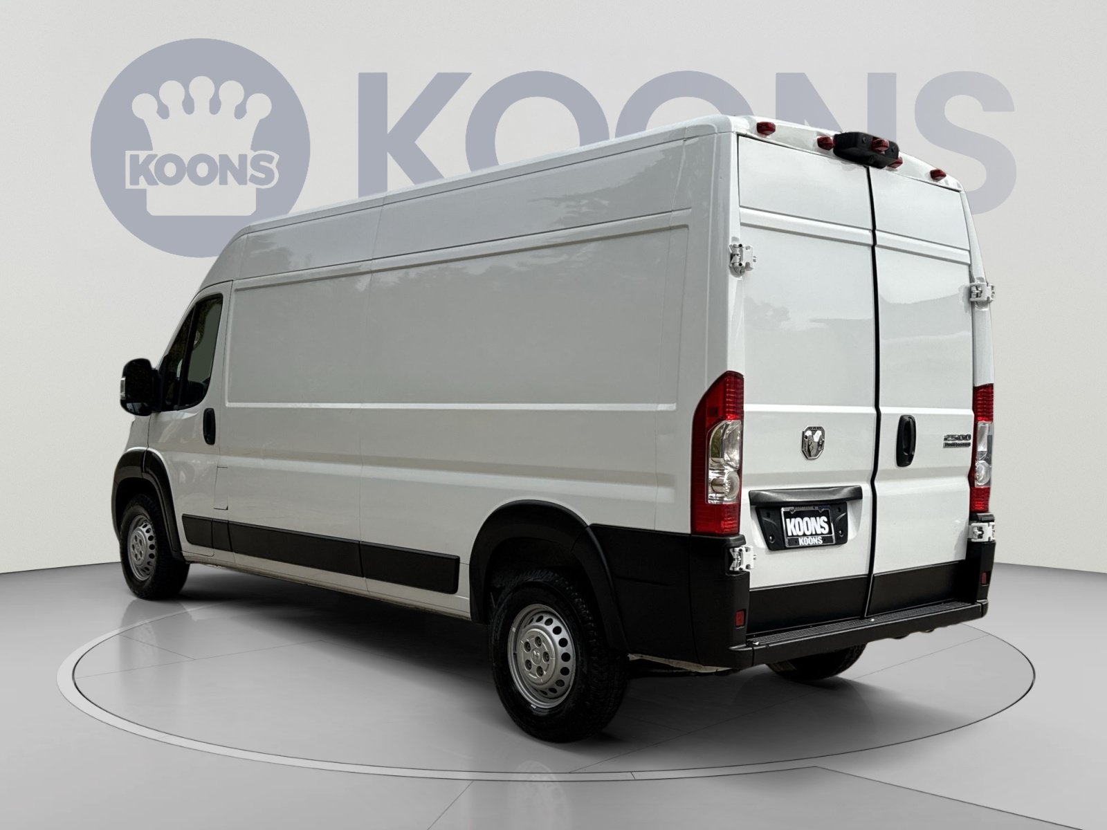 Used 2024 RAM ProMaster 2500 w/ Convenience Group FWD image 4