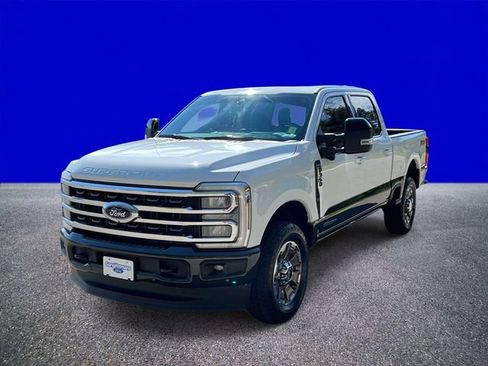 Certified 2025 Ford F350 King Ranch w/ FX4 Off-Road Package AWD/4WD image 7