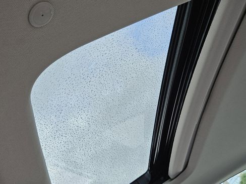 Certified 2025 Honda Accord EX-L image 31