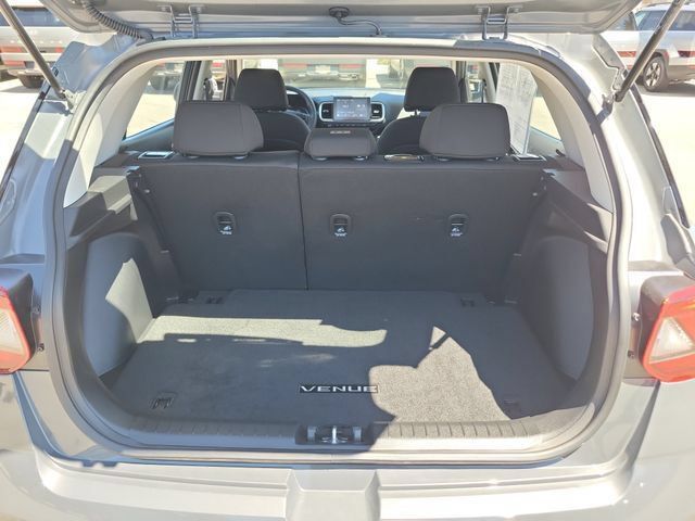 Certified 2026 Hyundai Venue SE FWD image 23