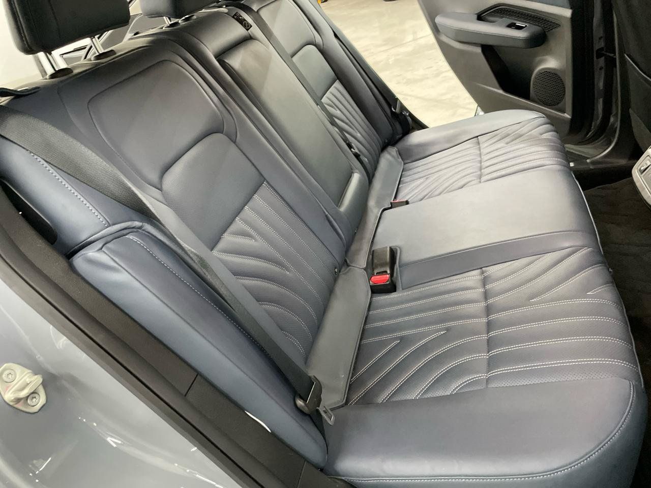 Used 2023 Nissan Ariya AWD/4WD image 14