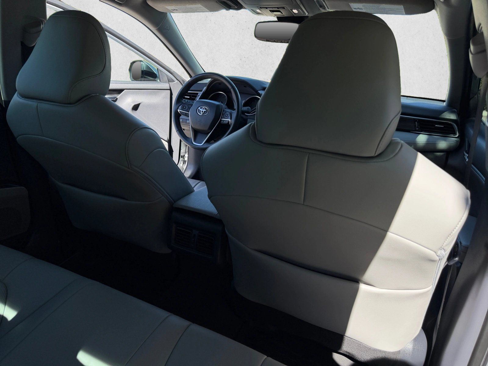 Used 2022 Toyota Camry XLE AWD/4WD image 26