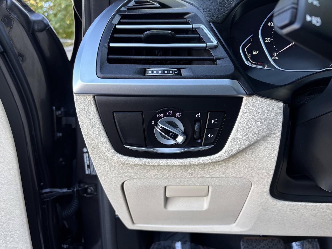 Used 2022 BMW X3 xDrive30i AWD/4WD image 10