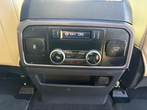 Used 2022 Ford Expedition Platinum image 31