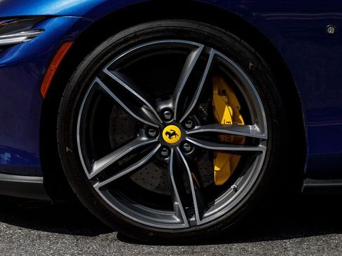 Used 2023 Ferrari Roma RWD image 37