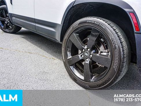 Used 2023 Land Rover Defender 130 SE image 16