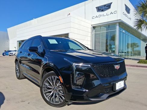 Used 2025 Cadillac XT4 Sport image 1