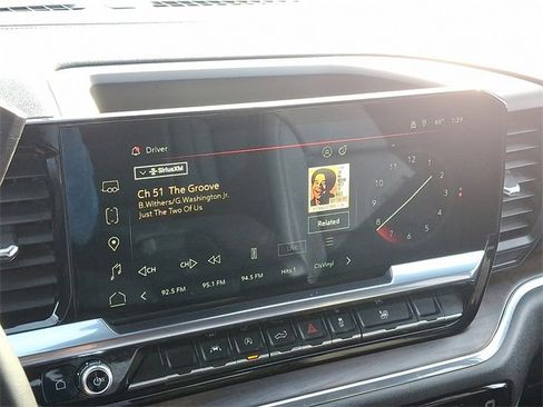 Certified 2024 GMC Sierra 1500 SLT image 16