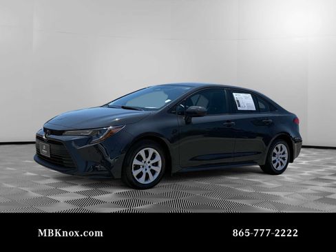 Used 2025 Toyota Corolla LE FWD image 1