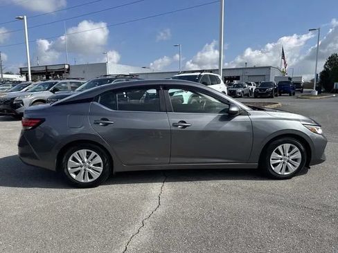 Used 2022 Nissan Sentra S FWD image 3