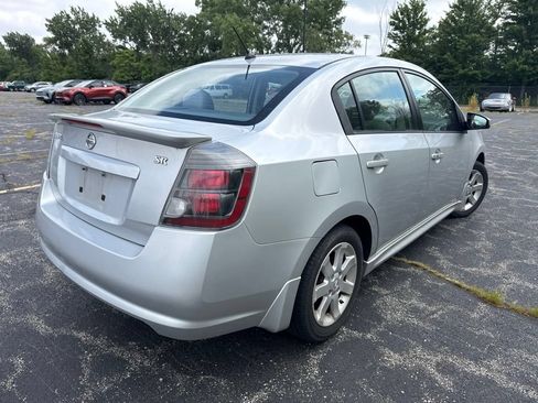 Used 2010 Nissan Sentra 2.0 SR w/ Convenience Pkg FWD image 6
