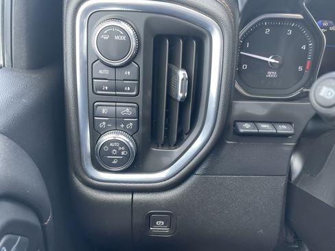 Used 2021 GMC Sierra 2500 AT4 w/ AT4 Preferred Package AWD/4WD image 15