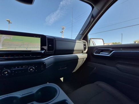 Certified 2026 Chevrolet Silverado 1500 LT RWD image 3