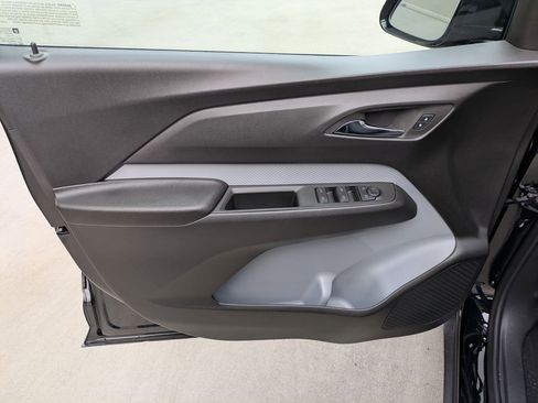 New 2027 Chevrolet Bolt LT w/ Comfort Package image 7