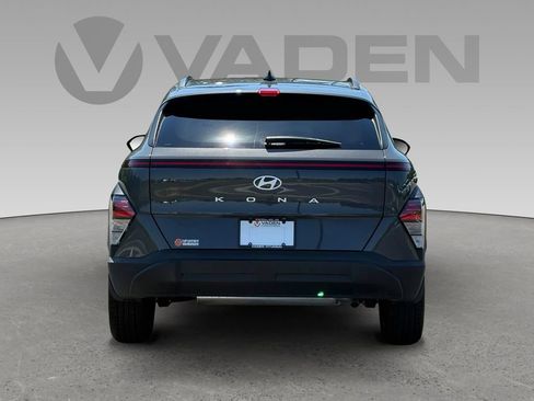 Certified 2025 Hyundai Kona SEL FWD image 20