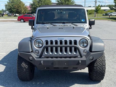 Used 2017 Jeep Wrangler Unlimited Sport w/ Quick Order Package 24S AWD/4WD image 3