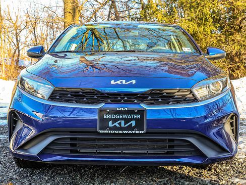 Certified 2023 Kia Forte LXS w/ LXS Technology Package image 2