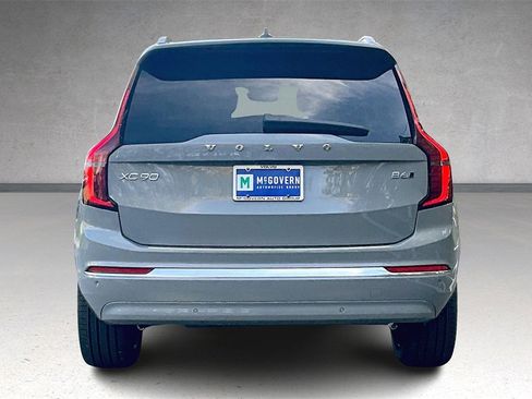 New 2026 Volvo XC90 B6 Plus w/ Protection Package Premier image 4