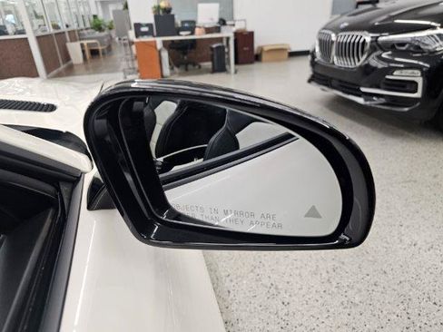Used 2018 Mercedes-Benz AMG GT Roadster image 32