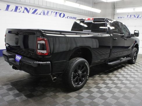 Used 2024 RAM 2500 Big Horn w/ Night Edition AWD/4WD image 6