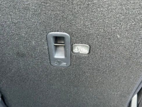 Certified 2024 Nissan Kicks SV FWD image 19
