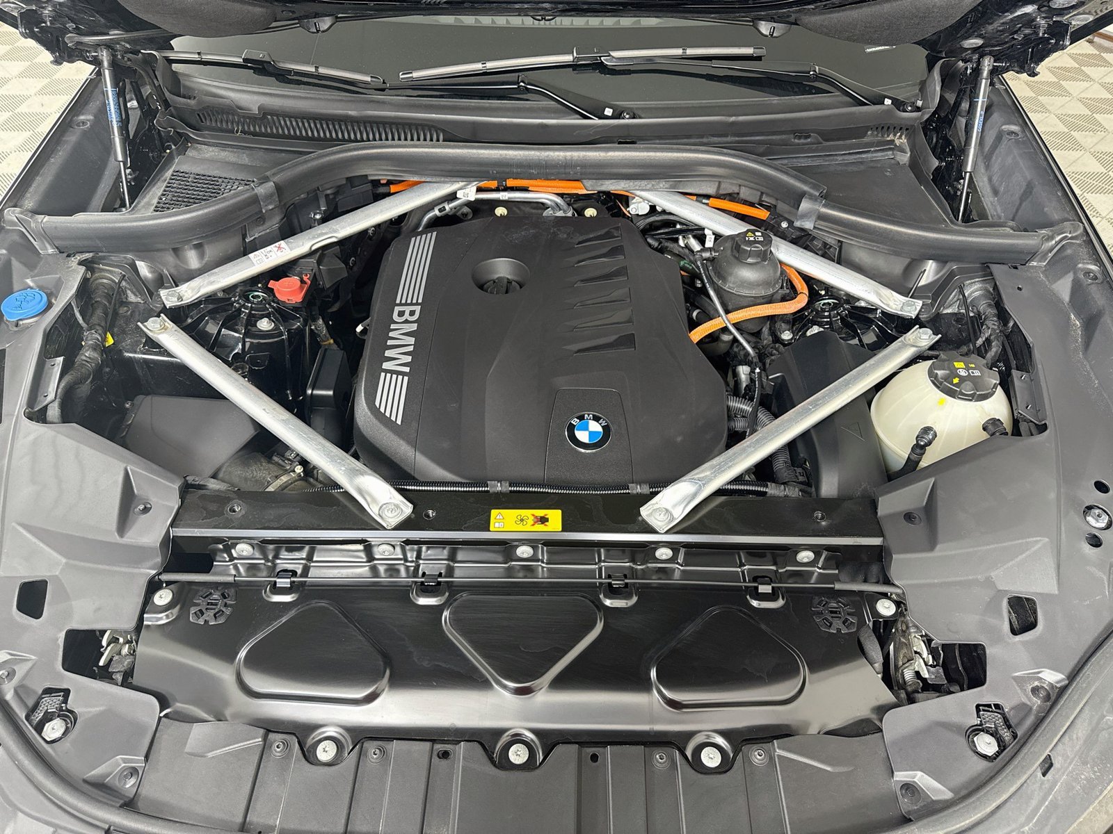 Used 2024 BMW X5 xDrive50e w/ M Sport Package AWD/4WD image 29