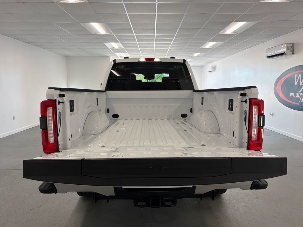 New 2026 Ford F250 Lariat w/ Chrome Package AWD/4WD image 8