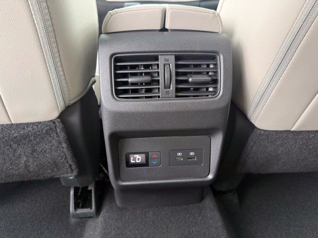 Used 2023 Nissan Rogue SL w/ SL Premium Package AWD/4WD image 25