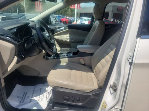Used 2018 Ford Escape Titanium AWD/4WD image 16