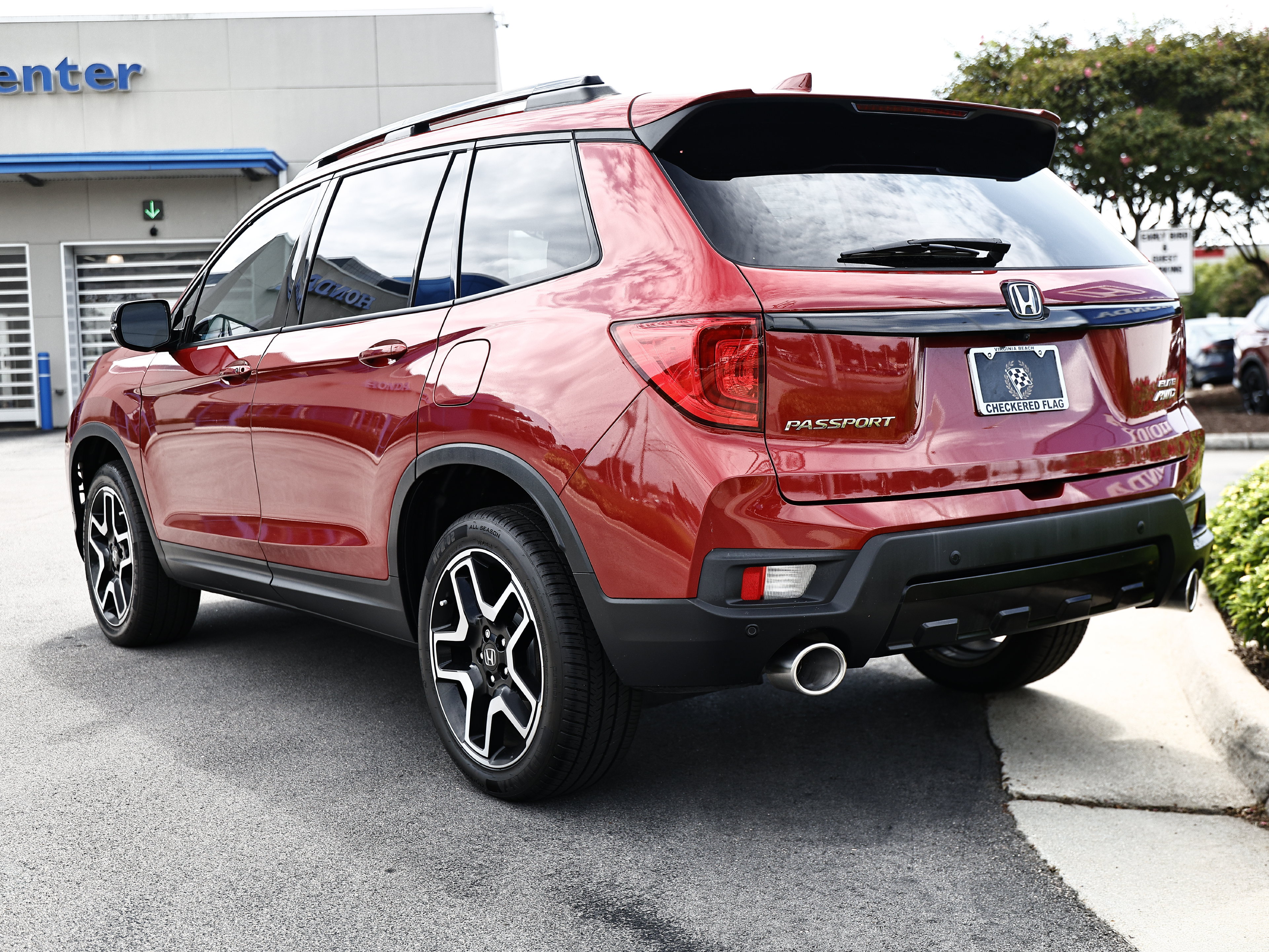 Used 2023 Honda Passport Elite image 7