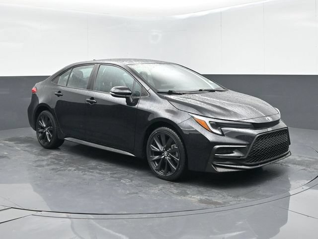Used 2024 Toyota Corolla SE FWD image 2