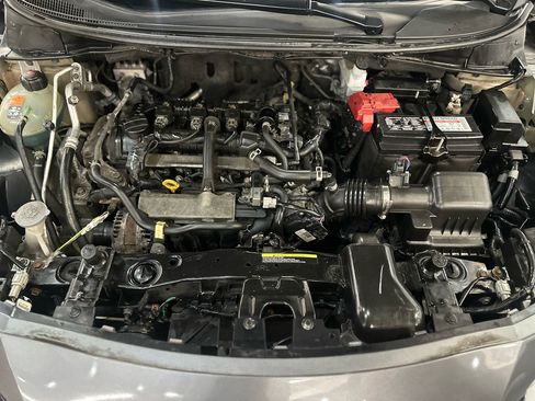 Used 2021 Nissan Versa SV image 21