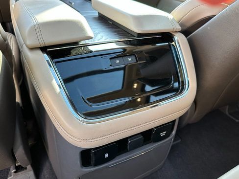 Used 2023 Lincoln Navigator Reserve image 28