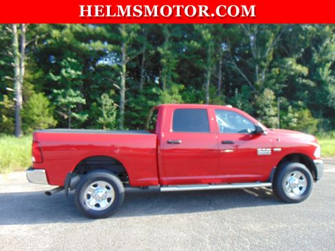 Used 2018 RAM 2500 Tradesman w/ Chrome Appearance Group AWD/4WD image 14
