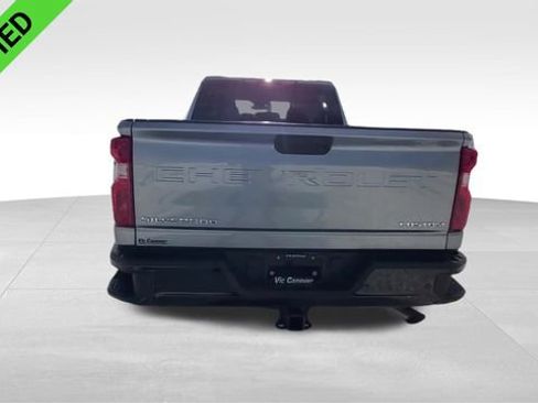 Used 2025 Chevrolet Silverado 2500 Custom w/ Custom Value Package image 8