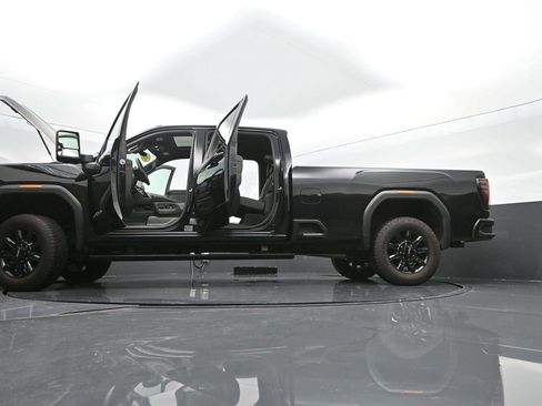 Used 2024 GMC Sierra 3500 AT4 w/ Technology Package image 55