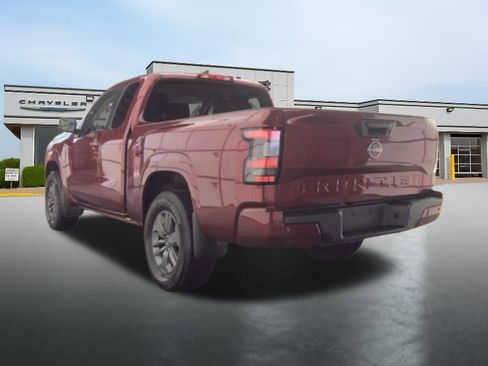 Used 2025 Nissan Frontier SV AWD/4WD image 4