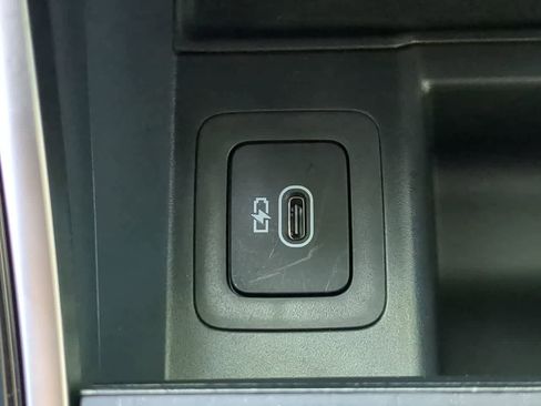 Used 2026 Land Rover Range Rover Velar Dynamic SE image 34