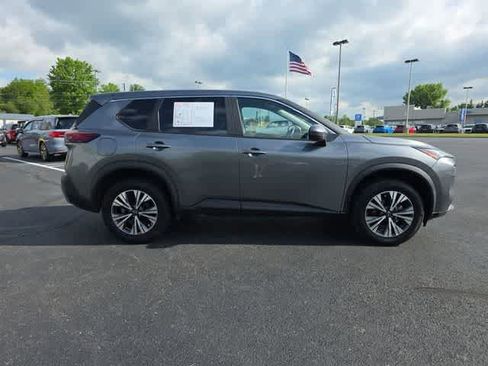 Used 2023 Nissan Rogue SV AWD/4WD image 4
