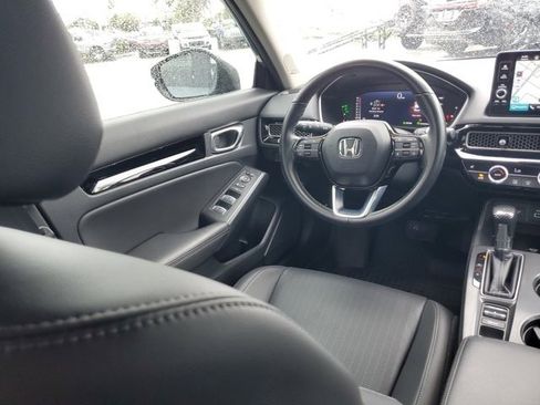 Used 2024 Honda Civic Touring image 15