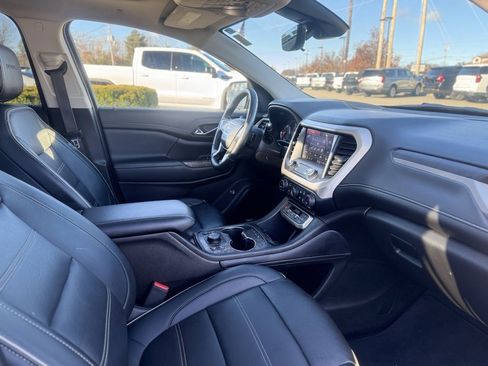 Used 2023 GMC Acadia Denali w/ Black Diamond Edition image 11