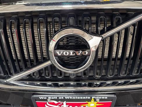 Used 2021 Volvo XC60 T5 Momentum AWD/4WD image 25