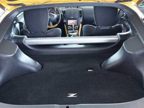 Used 2018 Nissan 370Z Coupe w/ Z34 Heritage Edition - Yellow image 36